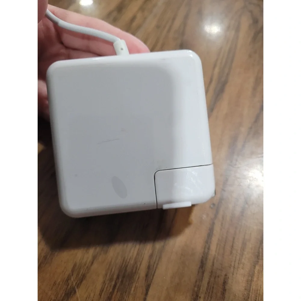 Replacement AC Adapter 60W MODEL A1184 Compatible with Apple MacBook